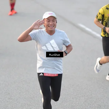 Runner Photo 6819147