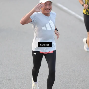 Runner Photo 6819152