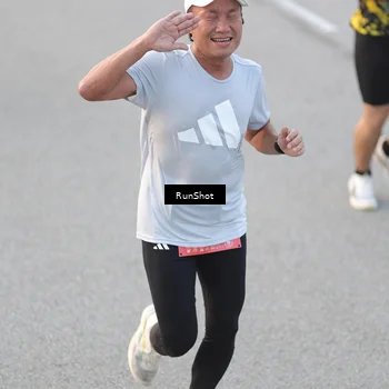 Runner Photo 6819163