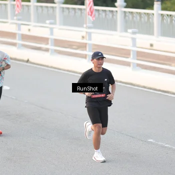 Runner Photo 6819176