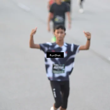 Runner Photo 6819181