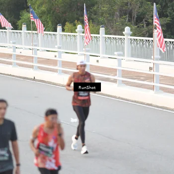 Runner Photo 6819258
