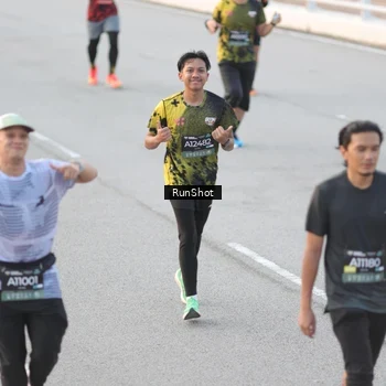 Runner Photo 6819270