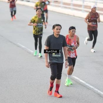 Runner Photo 6819271