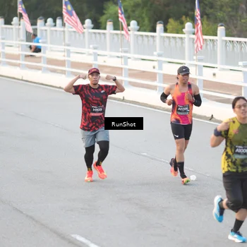 Runner Photo 6819292