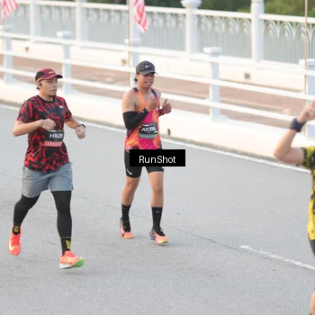 Runner Photo 6819310