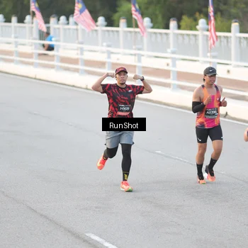 Runner Photo 6819313