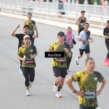 Runner Photo 6819353