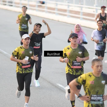 Runner Photo 6819363