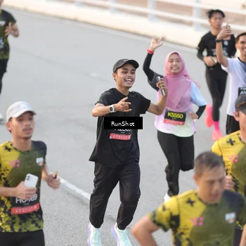 Runner Photo 6819380