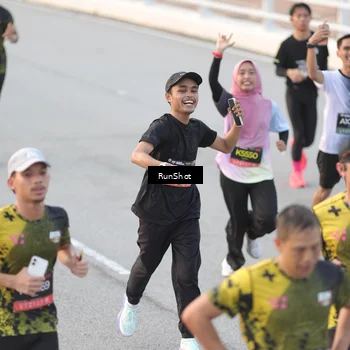 Runner Photo 6819381