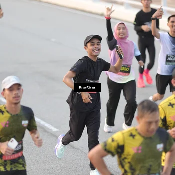 Runner Photo 6819382