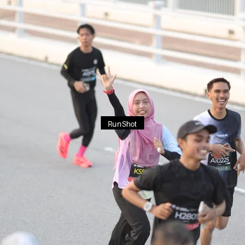 Runner Photo 6819393