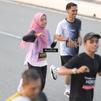 Runner Photo 6819405