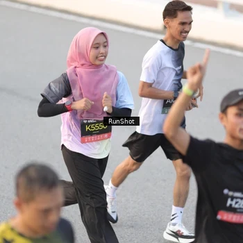 Runner Photo 6819408