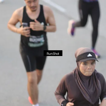 Runner Photo 6819432