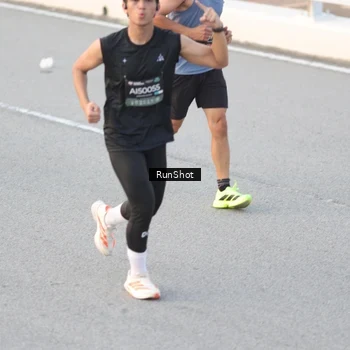 Runner Photo 6819512