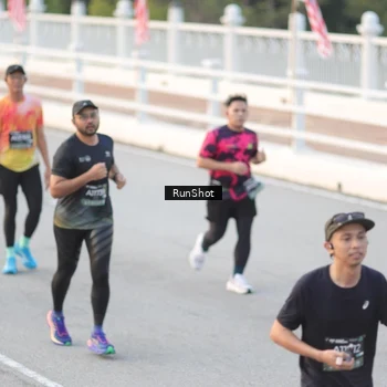 Runner Photo 6819552