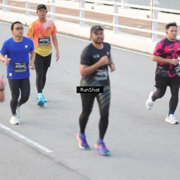 Runner Photo 6819555