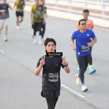 Runner Photo 6819556