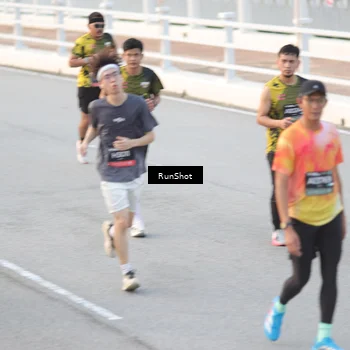 Runner Photo 6819689