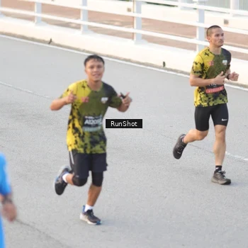 Runner Photo 6820248