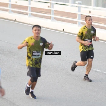 Runner Photo 6820258