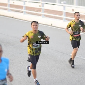 Runner Photo 6820281