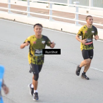 Runner Photo 6820293