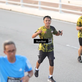 Runner Photo 6820304