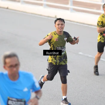 Runner Photo 6820312