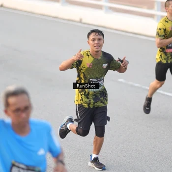 Runner Photo 6820326