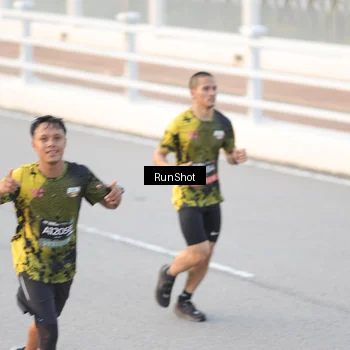 Runner Photo 6820358