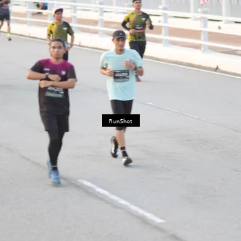 Runner Photo 6820415