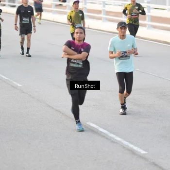 Runner Photo 6820425