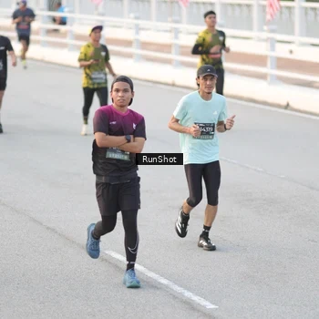 Runner Photo 6820445