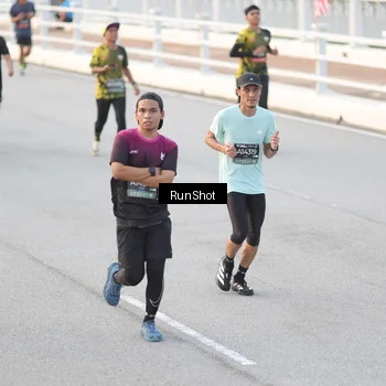 Runner Photo 6820461