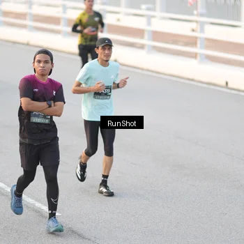 Runner Photo 6820524