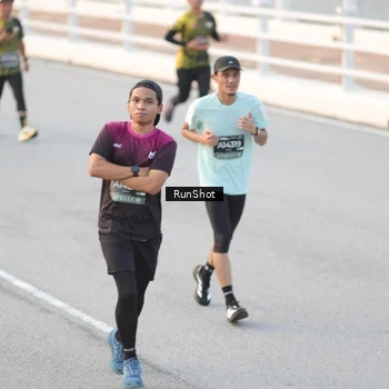 Runner Photo 6820568