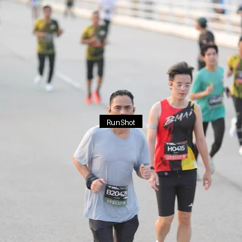 Runner Photo 6820644