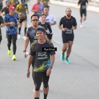 Runner Photo 6820696
