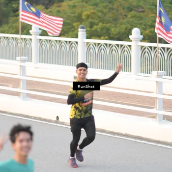 Runner Photo 6820916