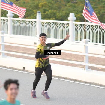 Runner Photo 6820923