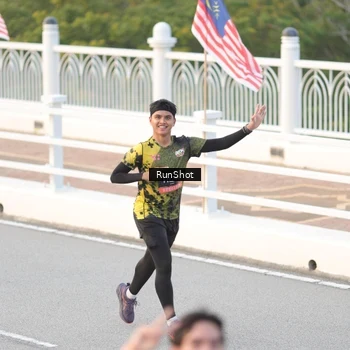 Runner Photo 6820971