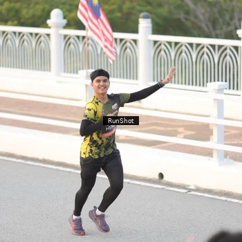 Runner Photo 6821028