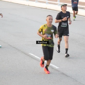 Runner Photo 6821079
