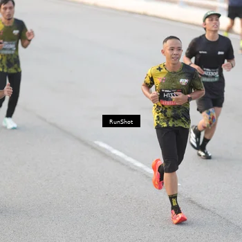 Runner Photo 6821114