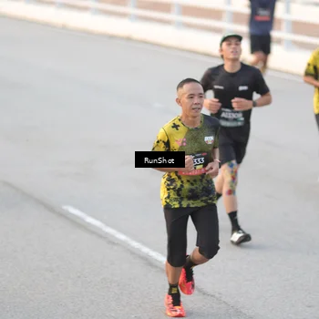 Runner Photo 6821134