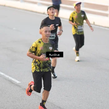 Runner Photo 6821171