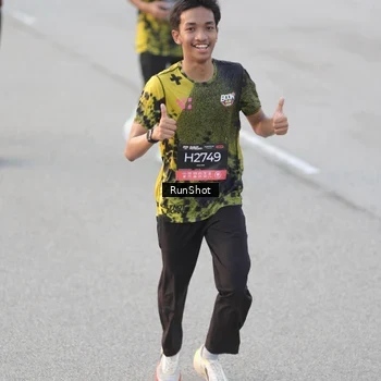 Runner Photo 6821252